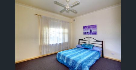 Bright, Spacious & Convenient 2-Bedroom Unit in Prime Location - Photo 4