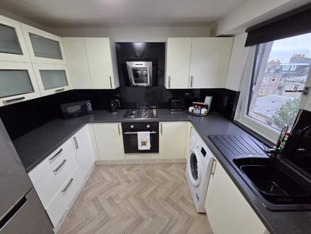 38 Gordon Street, AB11 6EW, Aberdeen - Photo 2