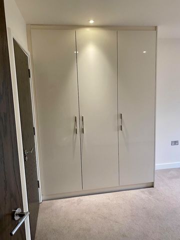 2 Bed Flat, Golding House, NW9 - Photo 2