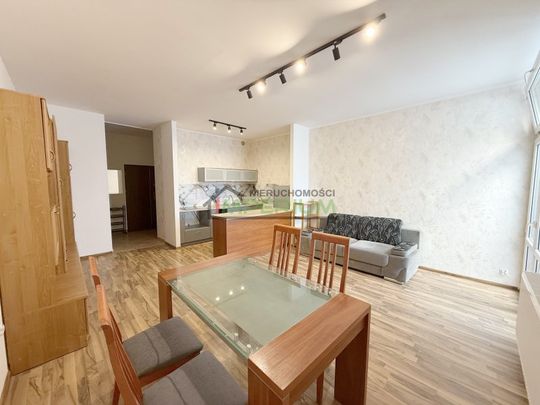 Przytulne mieszkanie 1-pokojowe z aneksem 36,5 m² Centrum Nowego Sącza – zdjęcie 1