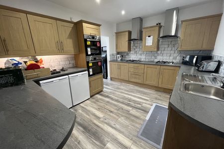 Kingsley Road - Photo 3