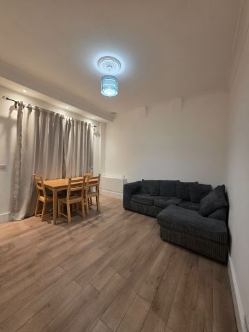 Room in a Shared House, Maxted Road, SE15 - Photo 2