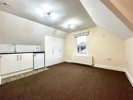 House share to rent - Photo 3