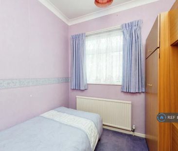 3 bedroom terraced house to rent - Photo 5