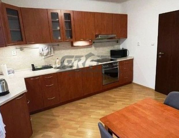 Na prenájom 2-izb. byt ul. Odbojárov - BA - Fotografia 1