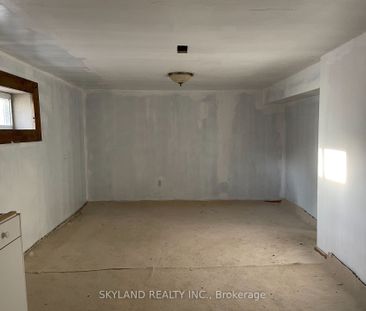 For Lease - 14170 Yonge Street Unit# Unit A, Aurora, Ontario - Photo 4