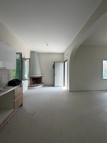 Διαμέρισμα για ενοικίαση Νέα Ελβετία (Βύρωνας) - Photo 2