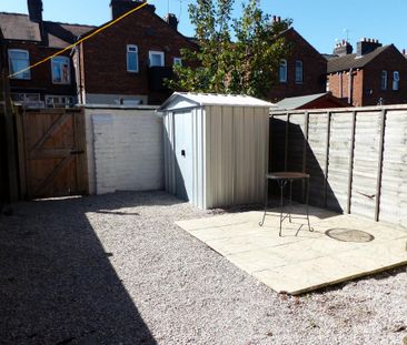 1 bedroom in a house share to rent - Photo 4