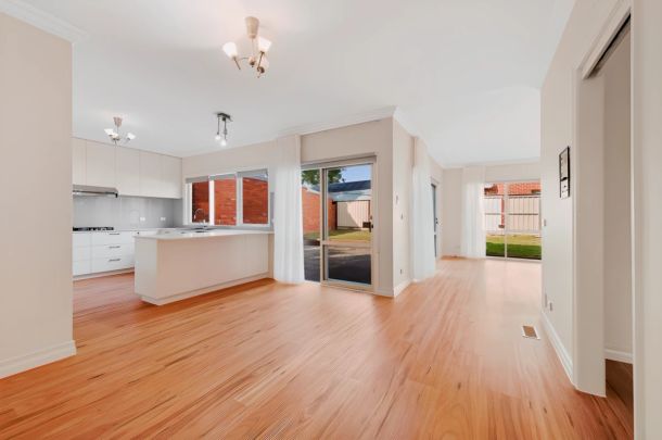 5 Bed, 3 Bath - Photo 1