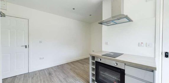 Chapel Hill, Morley, Leeds, LS27 - Photo 2