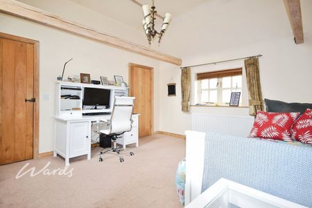 2 bedroom detached house to rent - Photo 4