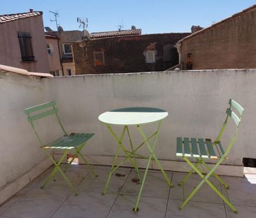 A LOUER T1 MEUBLE AVEC TERRASSE NARBONNE - Photo 3