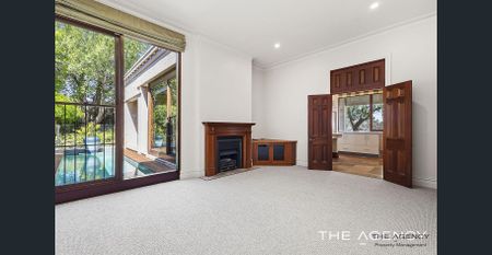 Riverside Luxury with Panoramic Swan River Views in Prestigious Mosman Park - Photo 5