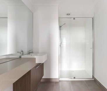 Modern Living - Photo 4
