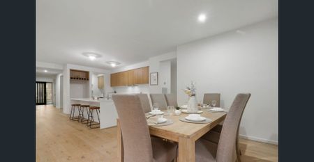 Spacious & Immaculately Presented Near New Low maintenance Family Home - Photo 5