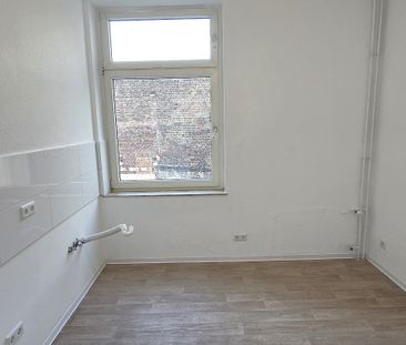 Sehr schöne renovierte 2 Zimmer Wohnung in Gelsenkirchen zu vermieten - Foto 1