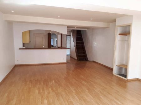 Location appartement 4 pièces 103 m² à Meximieux (01800) - Photo 2