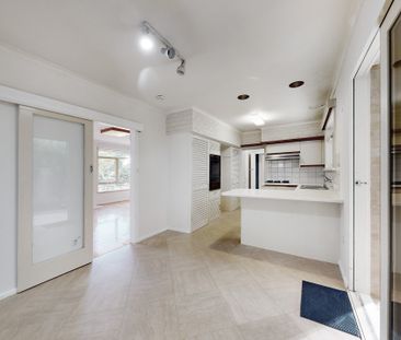 Family Home-Private Court Location - Photo 5