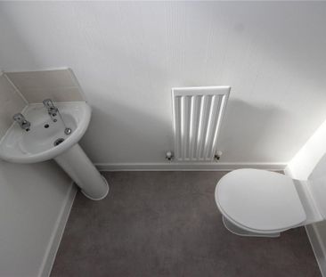 3 bedroom terraced house to rent - Photo 6