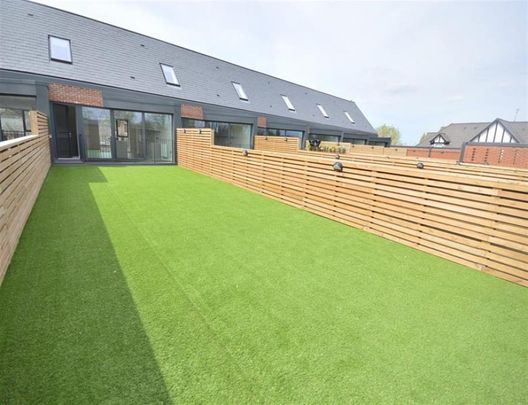 Brown Street, Altrincham - Photo 1