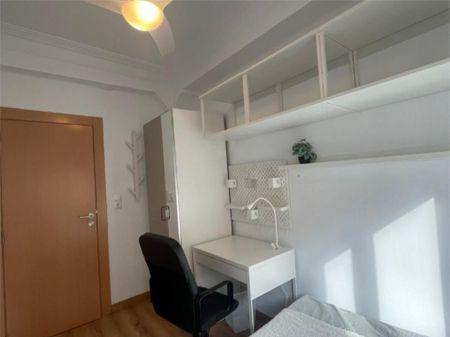 Piso de alquiler en Carrer de Sant Donís, 1, El Carme - Photo 2