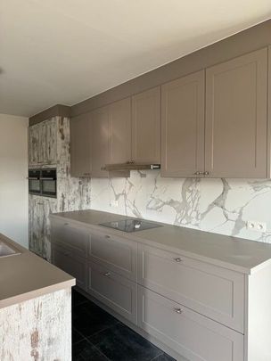 Nieuwbouw appartement van 120 m² op het gelijkvloers met 2 slaapkamers. - Photo 1