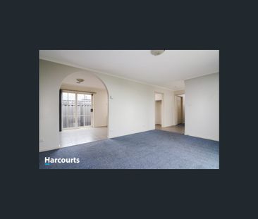 1/27 Greenwood Drive, Carrum Downs, Vic 3201 - Photo 3
