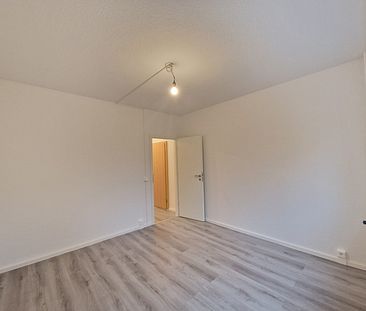 Entspanntes Wohnen am Stadtrand: Großzügige 3-Zimmer-Wohnung in Chemnitz-Morgenleite! - Photo 1