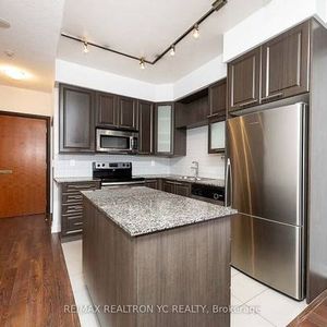 Sherbourne/Wellesley-Bright Spacious 1Bdrm+Den 1Bath & Locker - Photo 2