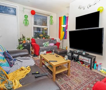 5 bedroom terraced house to rent - Photo 2