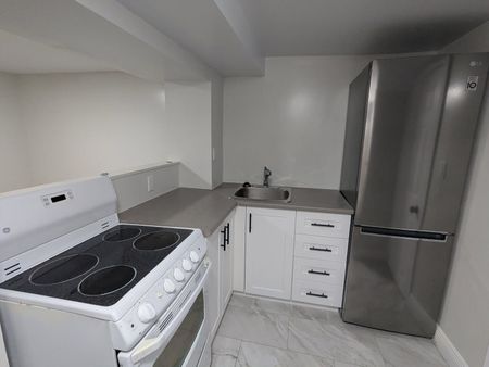 For Lease - 6447 Culp Street Unit# B, Niagara Falls, Ontario - Photo 5