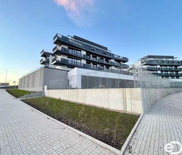 Pronájem atraktivní bytové jednotky 3+kk/B + garážové parkovací stá... - Fotografie 1