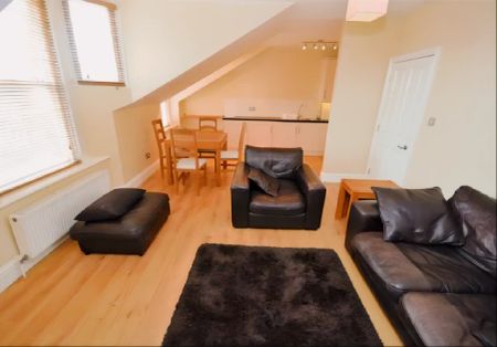 2 Bed 1 Bath - Photo 4