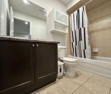 For Lease - 438 Beach Boulevard, Hamilton, Ontario - Photo 3