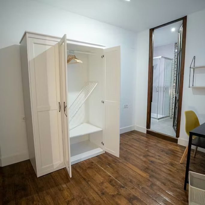 Carrer de lAlmudí, Valencia, Valencian Community 46003 - Photo 1