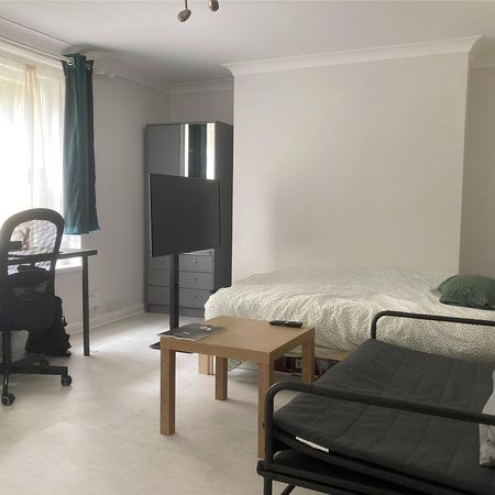 1 bedroom property to rent - Photo 4