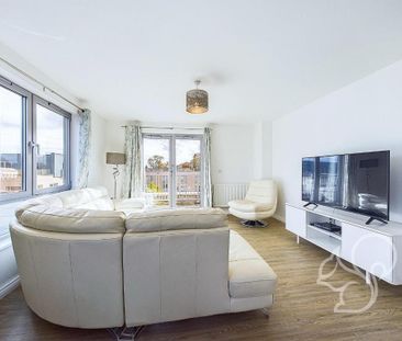 3 bedroom penthouse to rent - Photo 5