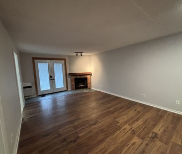 For Lease - 11 DAWSON Drive Unit# 717, Collingwood, Ontario - Photo 1