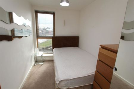 St James Quay, Leeds City Centre, LS10 1HG - Photo 4