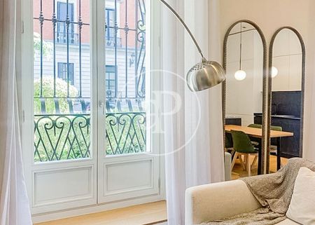 Luxury Flat for rent in Madrid, Autonomous Region of Madrid - Photo 2