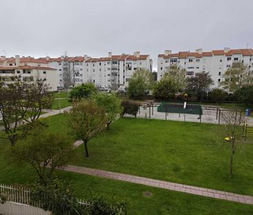 2 Bedroom Apartment with parking, Bairro do Rosário, Cascais - Photo 2