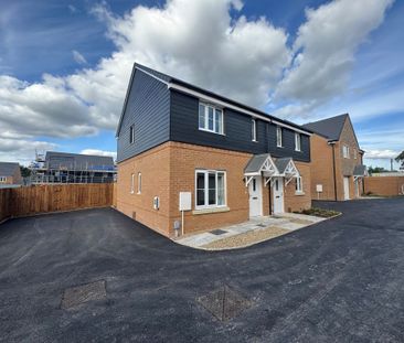 Rose Way, Lakenheath - Photo 2