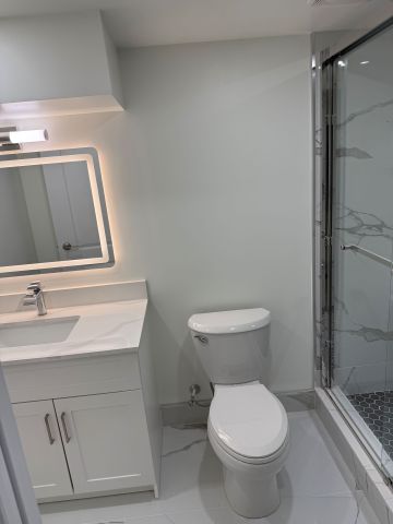 For Lease - 387 Tennant Circle, Vaughan, Ontario - Photo 3