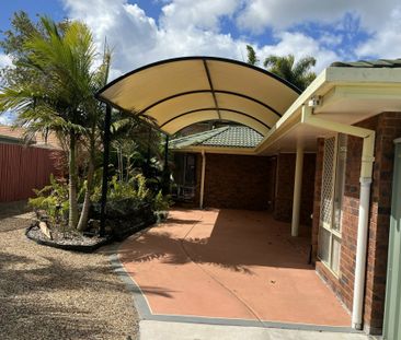 Family Home Close to Everything! - Photo 5