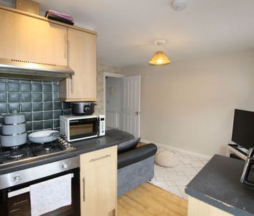 Station Approach West, Hassocks, BN6 - Photo 2