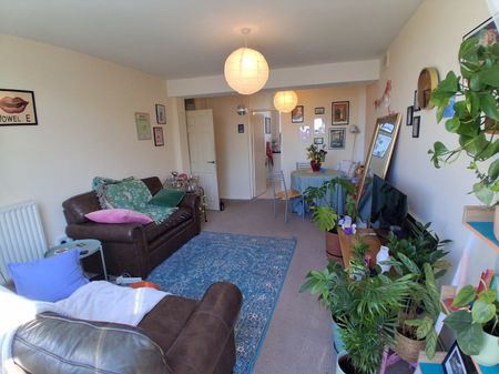 Crescent Court, Clapham, London, SW4 - Photo 4