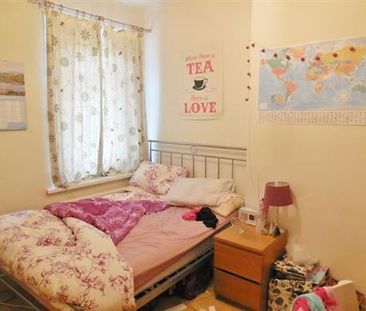 Four Bedroom Property Close to Heath Hospital - Available July 2017 - Photo 5