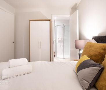 Apartment 610 College Court Central, 56 King Street, Belfast, BT1 6BZ - Photo 5