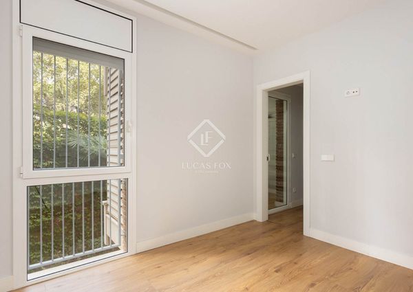 Excellent 4 Bedroom apartment with 18m² terrace for rent in Pedralbes, Barcelona