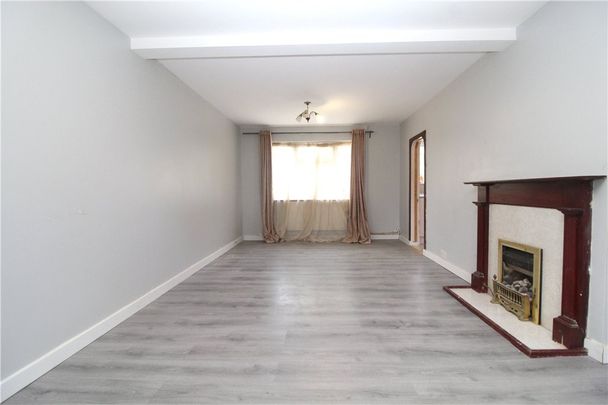 Rowdown Crescent, New Addington, Croydon, CR0 0HQ - Photo 1